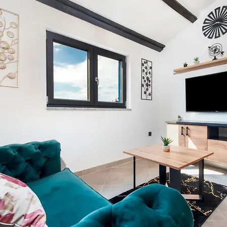 Apartman Ivona Apartment *