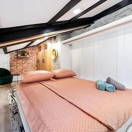 Daire Apartman Ivona